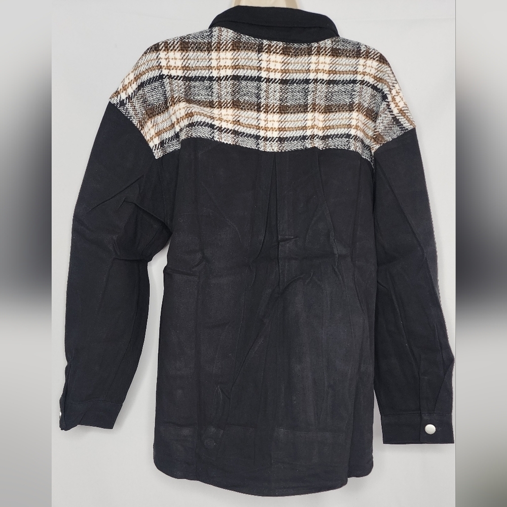 NEW‼️Oversized Black and Brown Plaid Button Down Shirt Size S - Picture 3 of 7